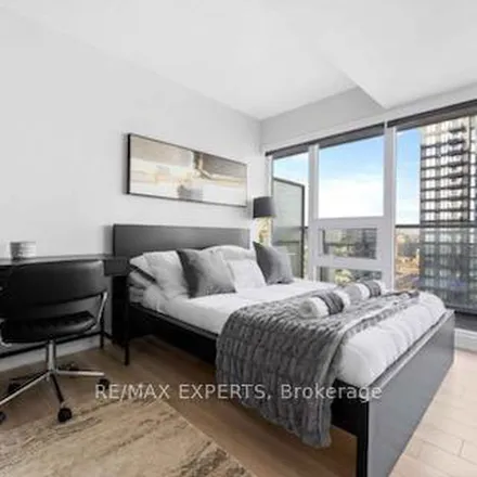 Image 9 - 19 Bathurst Street, Old Toronto, ON M5V 1B7, Canada - Apartment for rent