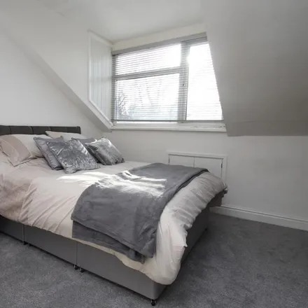 Rent this 1 bed room on Gilpin Street in Leeds, LS12 1HW