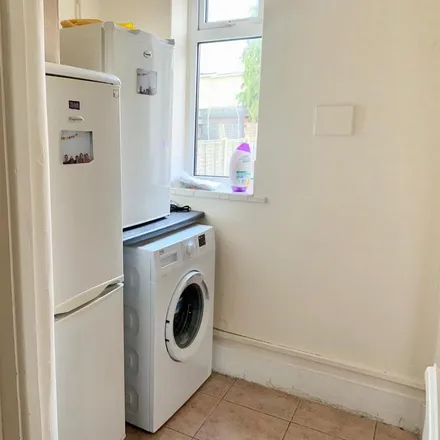 Image 5 - 84 Friends Road, Norwich, NR5 8HP, United Kingdom - Room for rent