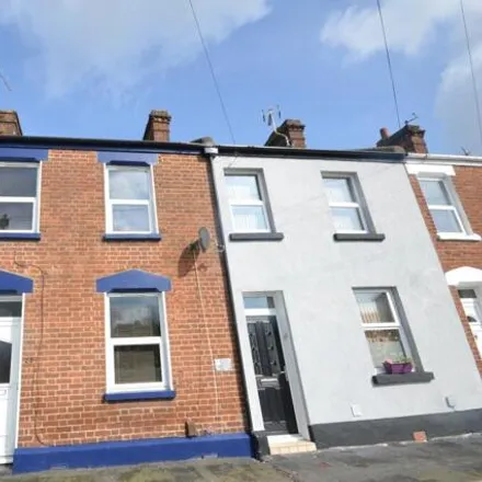 Rent this 2 bed townhouse on 35 Union Street in Exeter, EX2 9BA