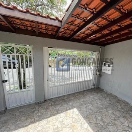 Buy this 3 bed house on Rua das Laranjeiras in Campestre, Santo André - SP