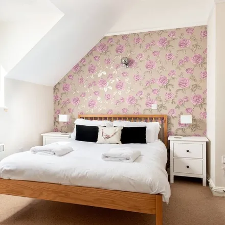 Rent this 4 bed house on Somerford Keynes in GL7 6DU, United Kingdom