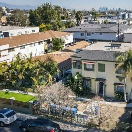Image 1 - 1960 South Corning Street, Los Angeles, CA 90034, USA - House for sale