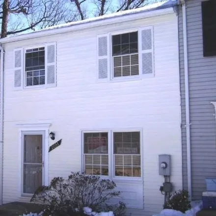 Rent this 4 bed house on 2051 South Lincoln Street in Arlington, VA 22204