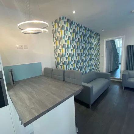 Rent this 1 bed apartment on Cranbrook Avenue Cranbrook Court in Cranbrook Avenue, Hull