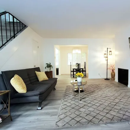 Rent this 2 bed townhouse on Santa Monica