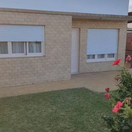 Buy this 3 bed house on Calle 161 298 in Villa Porteña, 1923 Berisso