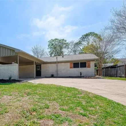Buy this 3 bed house on 10410 Winding Trail Road in La Porte, TX 77571
