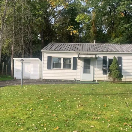 Buy this 3 bed house on 125 Blanchard Boulevard in Seneca Knolls, City of Syracuse