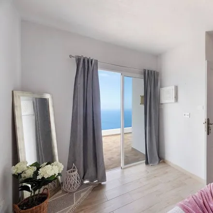 Rent this 2 bed house on Tijarafe in Santa Cruz de Tenerife, Spain