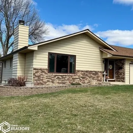 Buy this 3 bed house on 924 Linda Drive in Atlantic, IA 50022