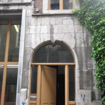 Rent this 4 bed apartment on Rue du Palais 56 in 4000 Liège, Belgium