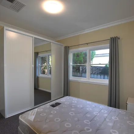 Image 2 - 284 Comur Street, Yass NSW 2582, Australia - Apartment for rent