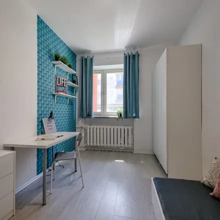 Rent this 6 bed room on Generała Stanisława Rostworowskiego 30 in 01-496 Warsaw, Poland