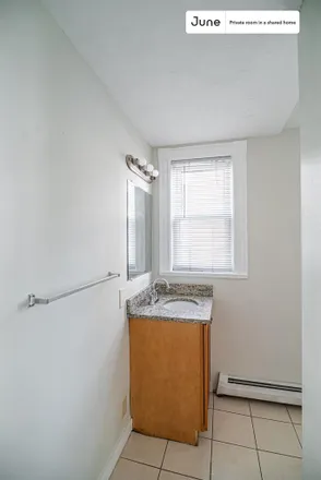 Image 3 - 4-6 Haskell Street, Boston, MA 02134, USA - Room for rent