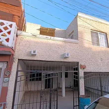 Image 1 - Centro Comercial Sendero Las Torres, Calle Del Ciprés, 32696, CHH, Mexico - House for rent