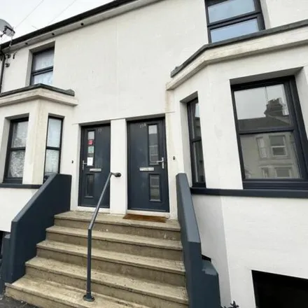 Buy this 3 bed townhouse on Pavilion Road in Folkestone, CT19 5RW