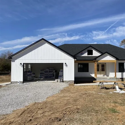 Buy this 4 bed house on 5117 Stevenson Mill Road in Russellville, KY 42276