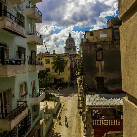 Image 2 - Havana, Plaza Vieja, HAVANA, CU - Apartment for rent
