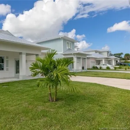 Buy this 4 bed house on 1900 Northeast Dixie Highway in Jensen Beach, FL 34957