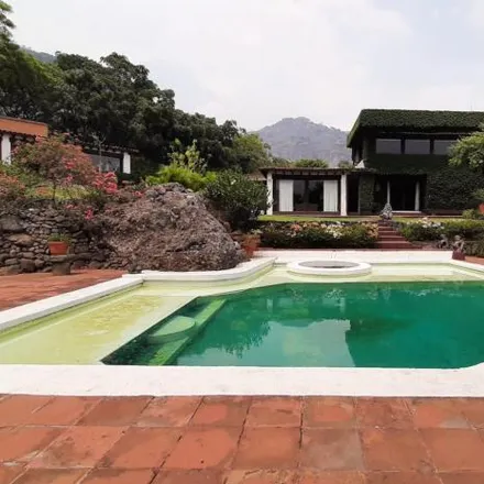 Buy this 5 bed house on Privada Albino Ortega in 62520 Tepoztlán, MOR