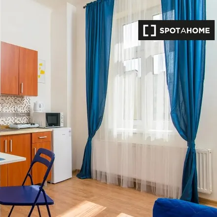 Rent this studio apartment on Květiny nonstop in náměstí Bratří Synků, 120 09 Prague