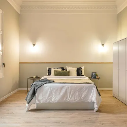 Rent this 7 bed room on Carrer de Balmes in 364, 08006 Barcelona