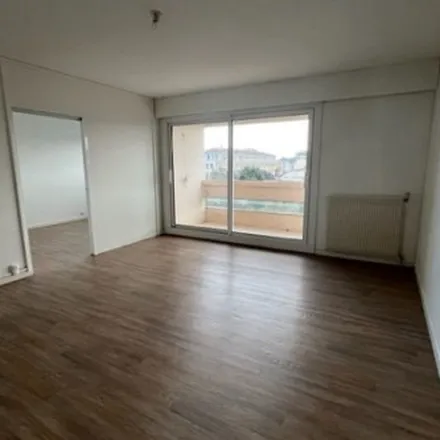 Image 2 - 71 Boulevard d'Italie, 85000 La Roche-sur-Yon, France - Apartment for rent