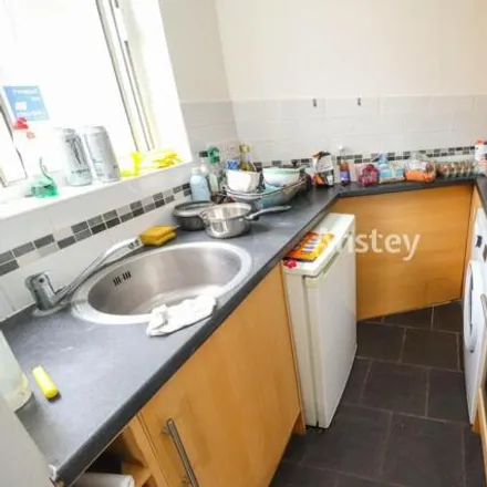 Image 2 - 9 Welbeck Avenue, Southampton, SO17 1SS, United Kingdom - Apartment for rent