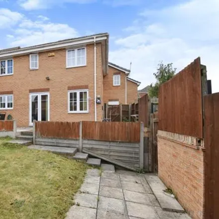 Buy this 4 bed townhouse on Sandhills Avenue in Leicester, LE5 1PS