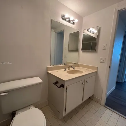 Rent this 2 bed apartment on 4472 Washington Street in Hollywood, FL 33021