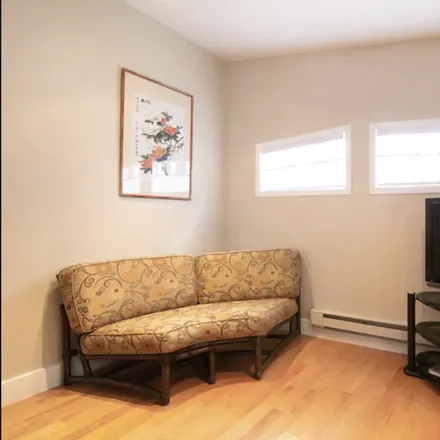 Image 3 - 230 Montcalm Street, San Francisco, CA 94124, USA - Apartment for rent