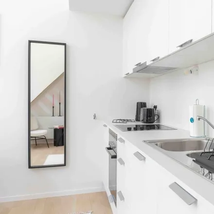 Rent this 2 bed apartment on Rue d'Arlon - Aarlenstraat 36 in 1000 Brussels, Belgium