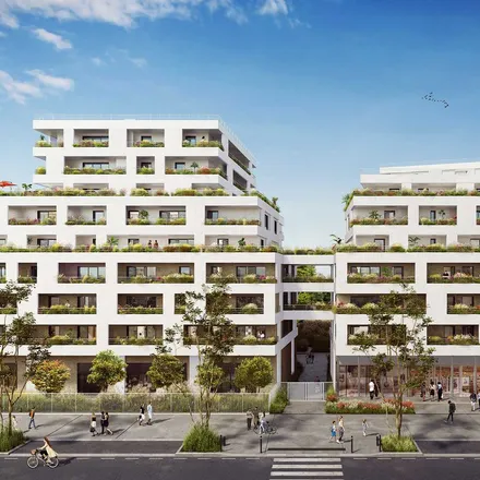 Rent this 3 bed apartment on 53 Rue des Bons Raisins in 92500 Rueil-Malmaison, France