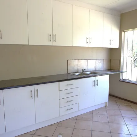 Image 7 - President Road, President Park, Gauteng, 1682, South Africa - Apartment for rent