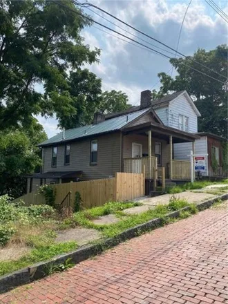 Image 3 - 2812 Garbett Street, McKeesport, PA 15132, USA - House for sale