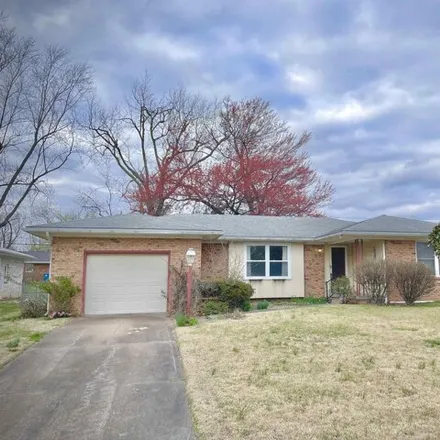 Buy this 3 bed house on 2906 Ridgewood Drive in Melody Hill, Vanderburgh County