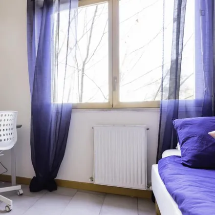 Rent this 3 bed room on Grande Muraglia/Civico 540 in Via della Grande Muraglia, 00127 Rome RM