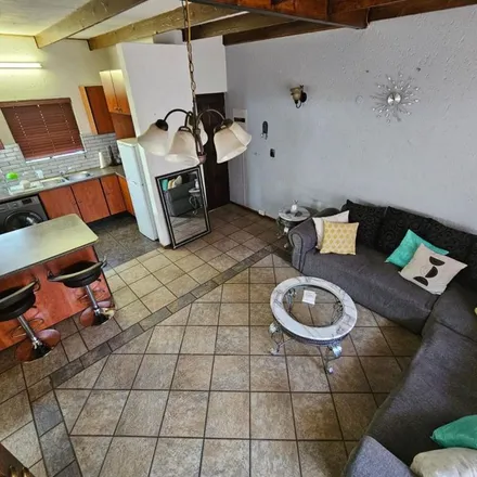 Image 2 - Ebbehout Street, Sharonlea, Randburg, 2188, South Africa - Townhouse for rent