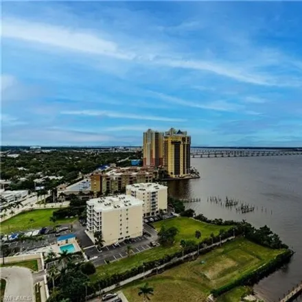Buy this 3 bed condo on 3000 Oasis Grand Boulevard in Fort Myers, FL 33916
