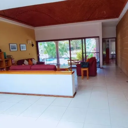 Buy this 3 bed house on Boulevard Cocoyoc in Lomas de Cocoyoc, 62738