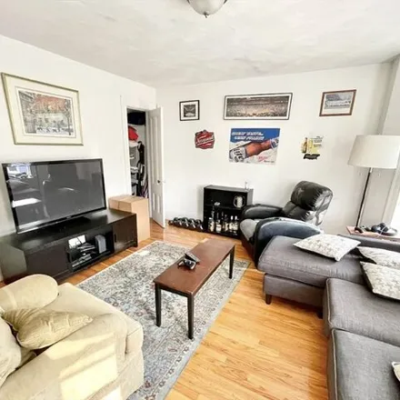 Image 2 - 47 Buttonwood Street, Boston, MA 02125, USA - Apartment for rent