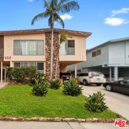 Rent this 0 bed townhouse on 652 North Hayworth Avenue in Los Angeles, CA 90048