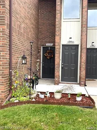 Rent this 1 bed townhouse on Pond View Circle in Livonia, MI 48152