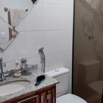 Buy this 2 bed apartment on Rua Rio de Janeiro in Oswaldo Cruz, São Caetano do Sul - SP