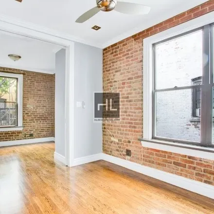 Image 7 - 210 1st Avenue, New York, NY 10009, USA - Apartment for rent