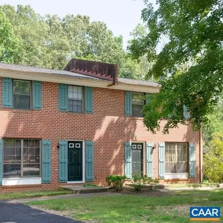 Image 1 - 124 B Longwood Drive, Charlottesville, VA 22903, USA - Townhouse for rent