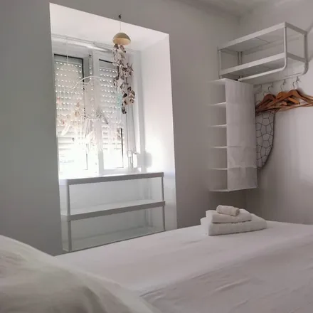 Rent this 2 bed house on Caldas da Rainha in Leiria, Portugal