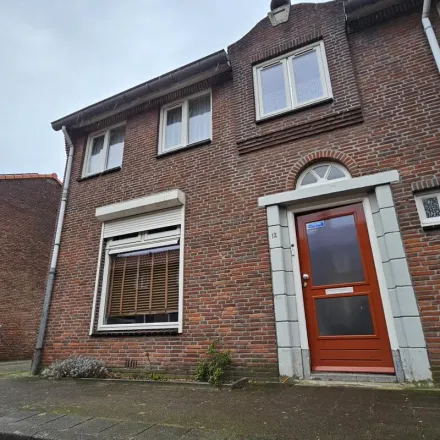 Rent this 4 bed apartment on Reigerstraat 8 in 5348 XB Oss, Netherlands