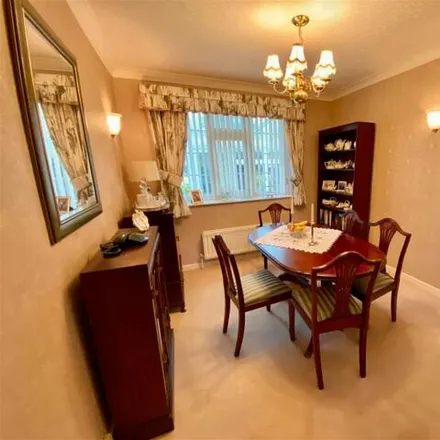 Image 6 - 24 Lonsdale Meadows, Leeds, LS23 6DQ, United Kingdom - House for sale
